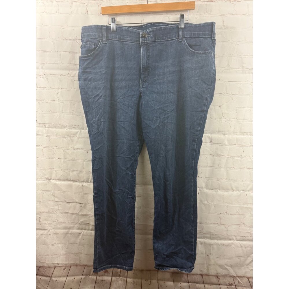 Lee Womens Plus Jeans Blue Medium Wash Regular Fit Straight Leg Flex Motion*READ